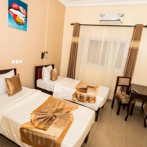 ISIS Hôtel, hotel v destinaci Yaoundé