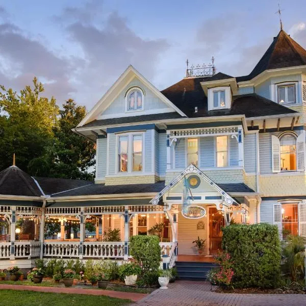 Sweetwater Branch Inn, отель в городе Гейнсвилл