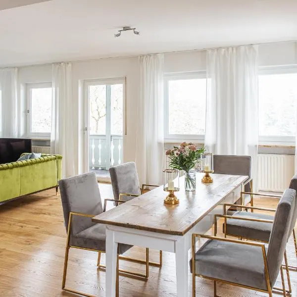 Villa Talblick im Naturpark Altmühltal, hotel in Greding