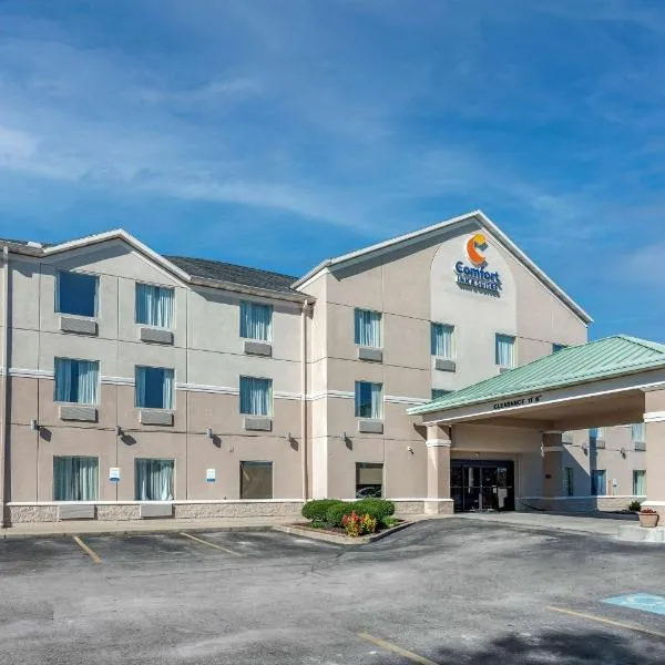 Comfort Inn & Suites, hotel en Englewood