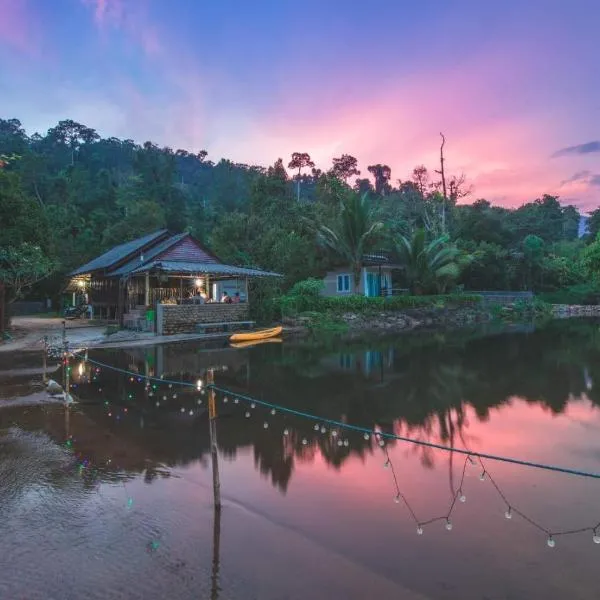 เมี่ยงไม้ รีสอร์ท, hotel v destinaci Ban Khlong Khen