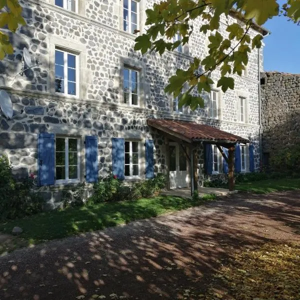 Chambres et table d'hôtes Régord'âne, hotel in Salettes