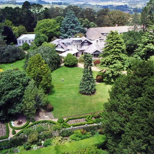 Milton Park Country House Hotel & Spa, hotel di Bowral