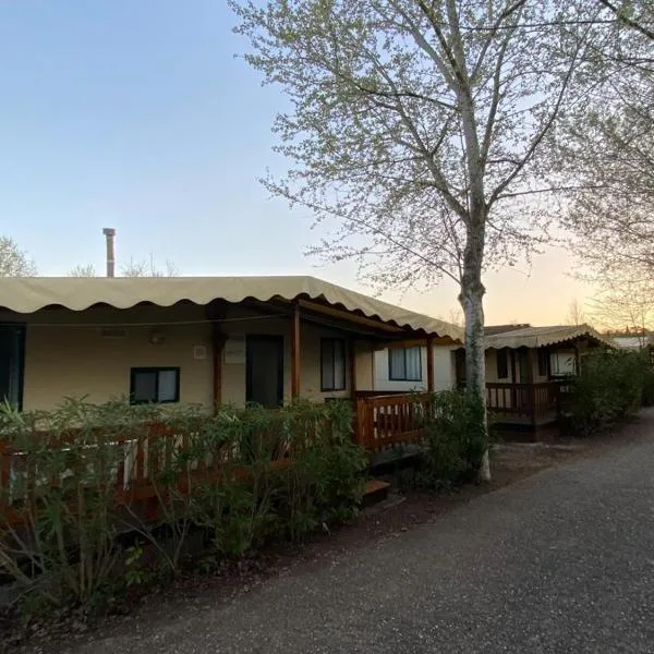 Zona Rosa 5 Chalet mit Klimaanlage und Wlan, hotel v destinaci Viareggio