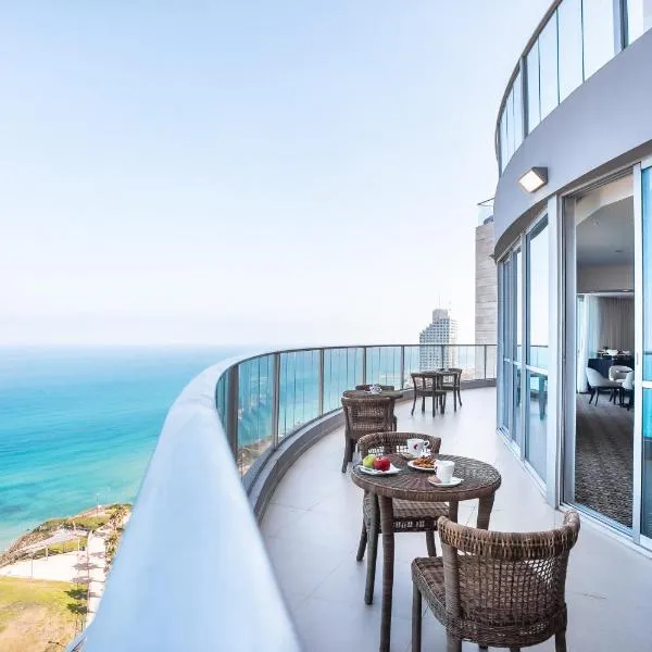 Ramada Hotel & Suites by Wyndham Netanya, hotel a Netanya
