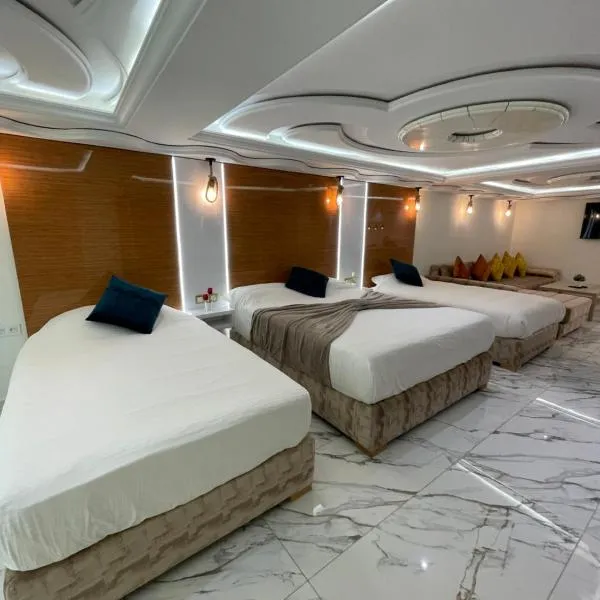 appart hotel puerto marino、アル・ホセイマのホテル