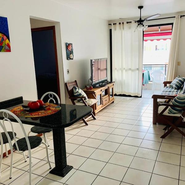 Apartamento 2 dorm - 1 quadra do mar