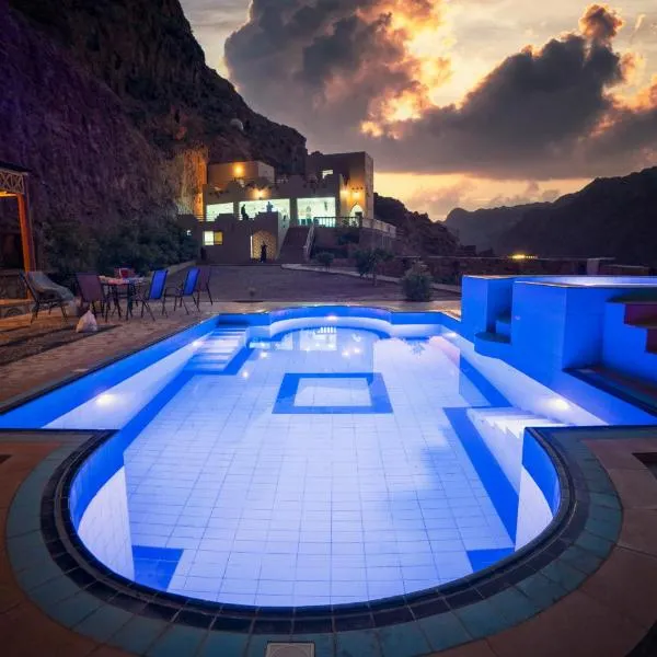 Tilal Al-Qattara, hotel v destinaci Mashūq