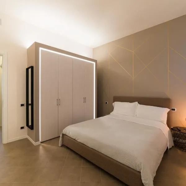 DV Garda Suite, hotel in Campione del Garda
