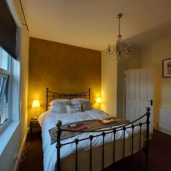 Lovely 2 bedroomed flat in the centre of Longton, hotel in Longton