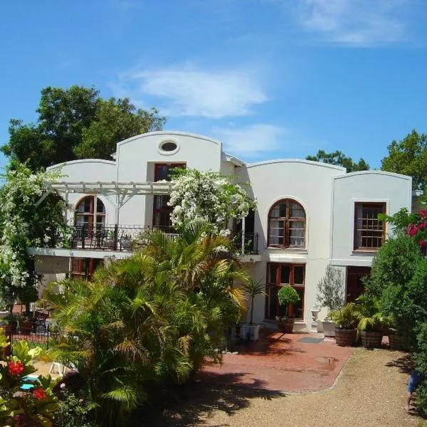 At Villa Fig Guest House, hotel in Constantia