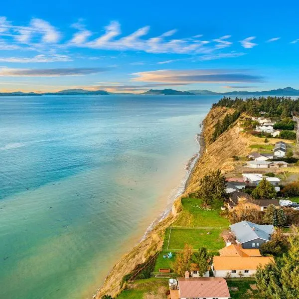 @ Marbella Lane – Wave House, Your Oceanfront Retreat!, hotel v destinaci Oak Harbor