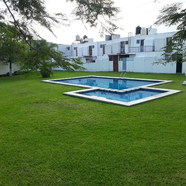 Punta del Sol en Temixco, Morelos, hotel di Acatlipa