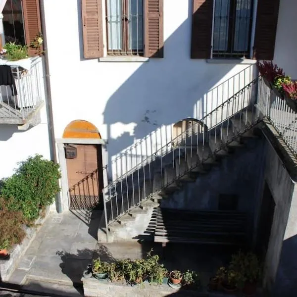 la casa nel prunent, hotel a Trontano