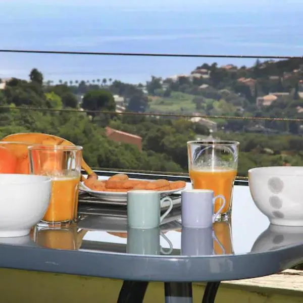 Cap CORSE URIBELLINU 2 formule petit déjeuner, hótel í Nonza