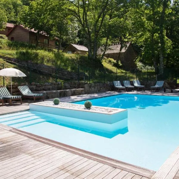 Les Châtaigniers du Lac, hotel in Pourcharesses