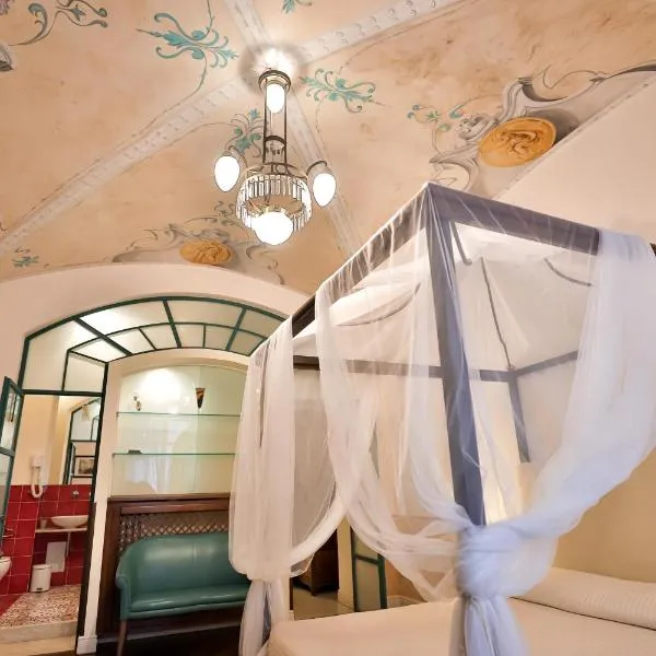 Kriò Suite, hotel v destinácii Salerno