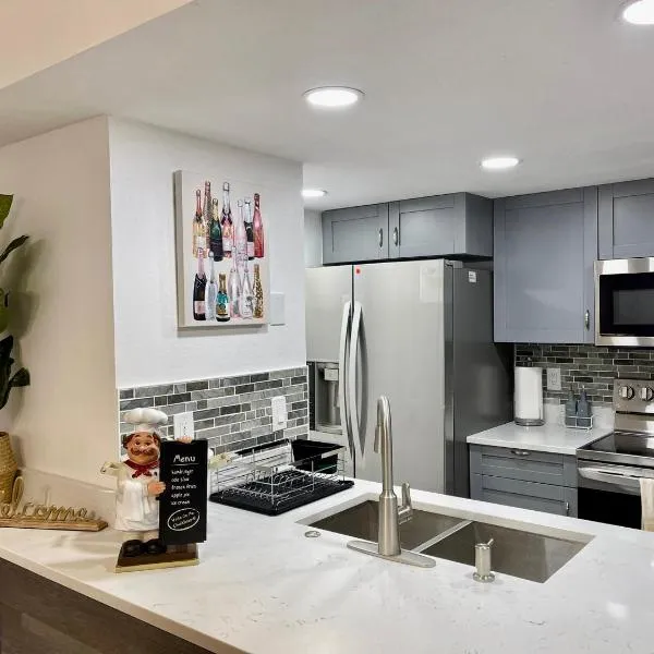 Grand Family 3BR Condo Apartment near Disney Parks, hotel a Kissimmee