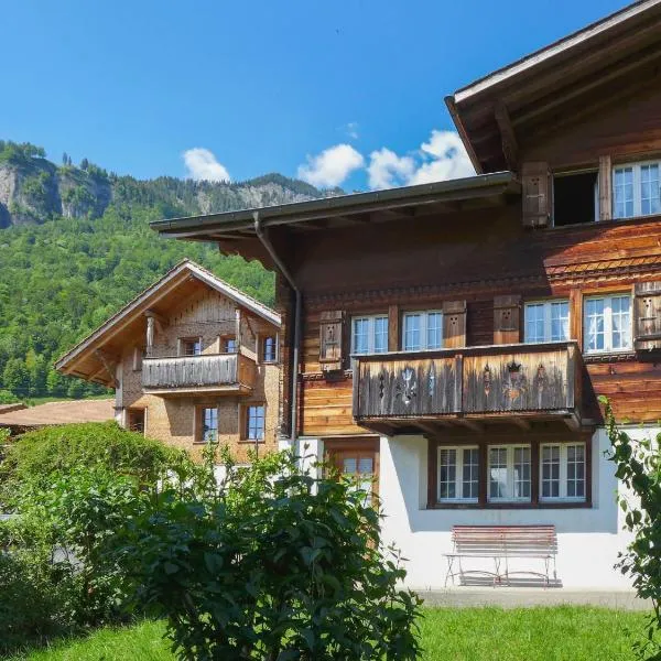 Holiday Home Chalet Esther by Interhome, hotel v destinaci Brienz