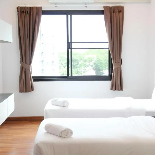 V-twin Donjan Service Apartment、Ban Ya Phaiのホテル