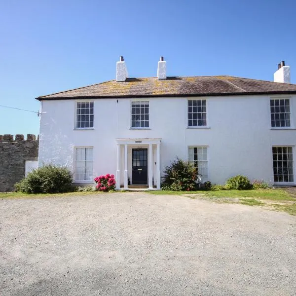 Towyn Lodge, hotel in Trearddur