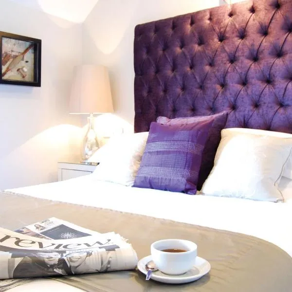 The Pheasant Pub at Gestingthorpe Stylish Boutique Rooms in The Coach House，Gestingthorpe的飯店