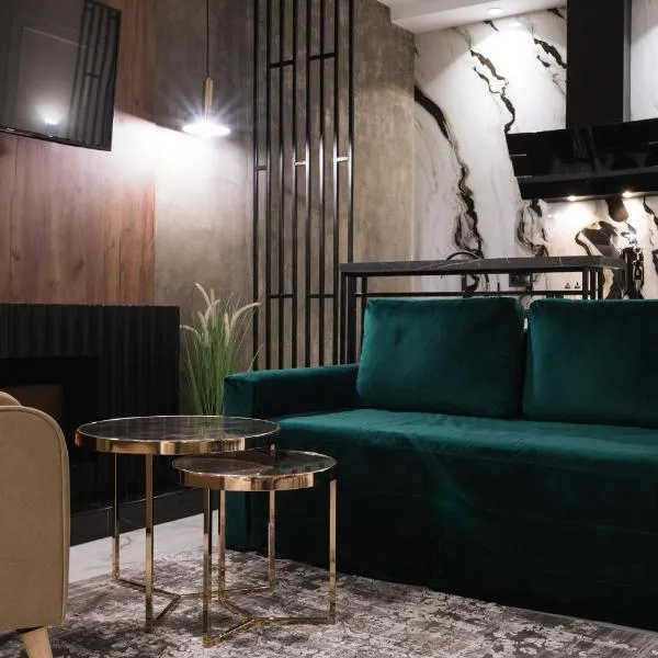 Неймовірний пентхаус "Сьоме небо", Hotel in Uschhorod