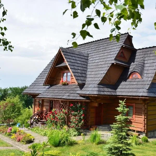 Góralska Ostoja - dom z bali z sauną i widokiem, hotel em Pcim