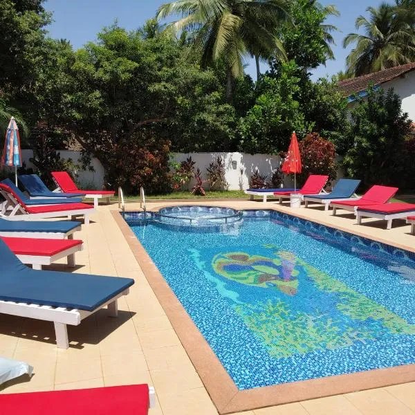 Bluesea Beach Resort, hotel v mestu Candolim