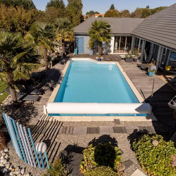 Escale en Correze, hotel v destinaci Sadroc
