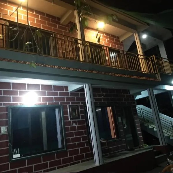 Aamantran Residency, hotel u gradu Dapoli