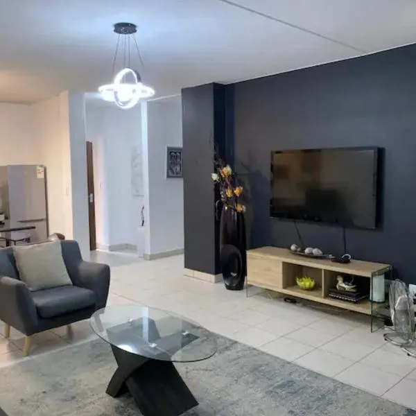 Lillys Quarter 1 - Newly Renovated!, hotel in Sandton