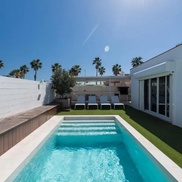 Casa Maspalomas private pool, Bbq and private parking, hotel v destinaci Maspalomas