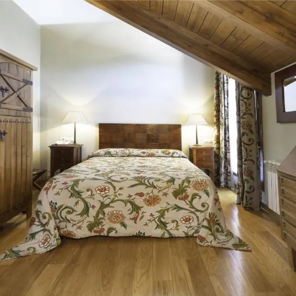 Conde Aznar, hotel v destinaci Jaca