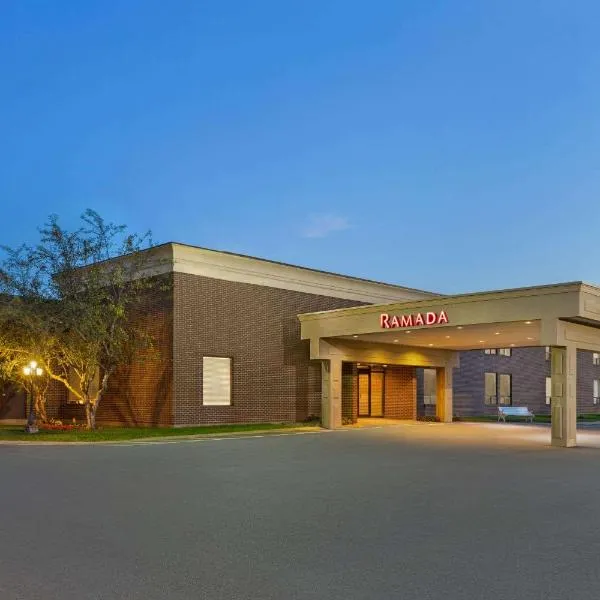 Ramada by Wyndham Fredericton, hotel v destinaci Fredericton