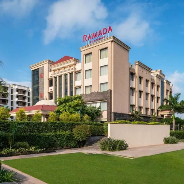 Ramada by Wyndham Varanasi Katesar, khách sạn ở Varanasi
