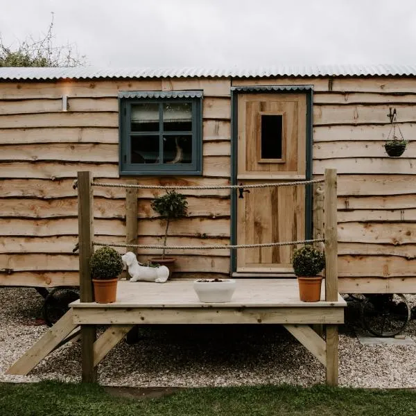 Angela's Rest Shepherds Hut, Hotel in Boston