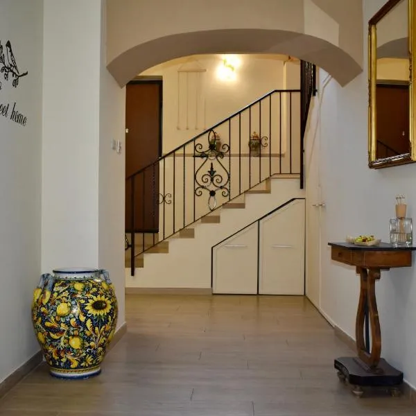 Dimora normanna – hotel w mieście Aversa
