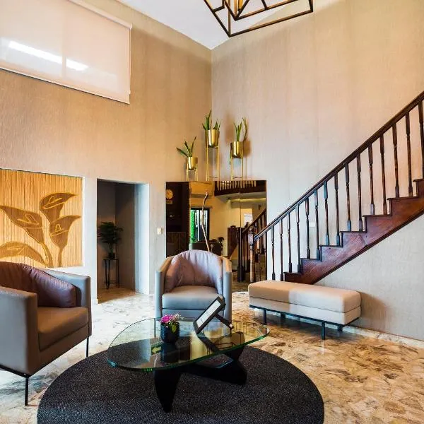 San José Suites Boutique, hotel di Linares