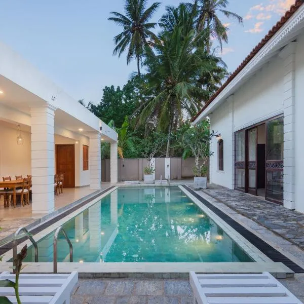 Idda Boutique Villa - Four Bedroom Luxury Villa with Private Pool Near the Beach, hotel en Ahangama