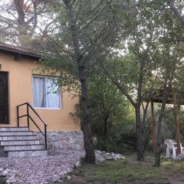 Cabaña Nonna Alma, hotel v destinaci San Esteban