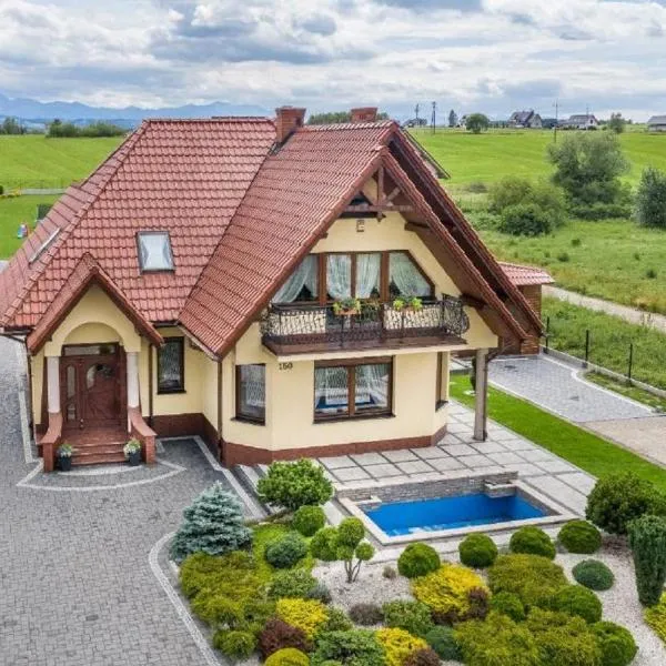 Willa Biały Jeleń Jacuzzi & Sauna, hotel em Białka Tatrzanska