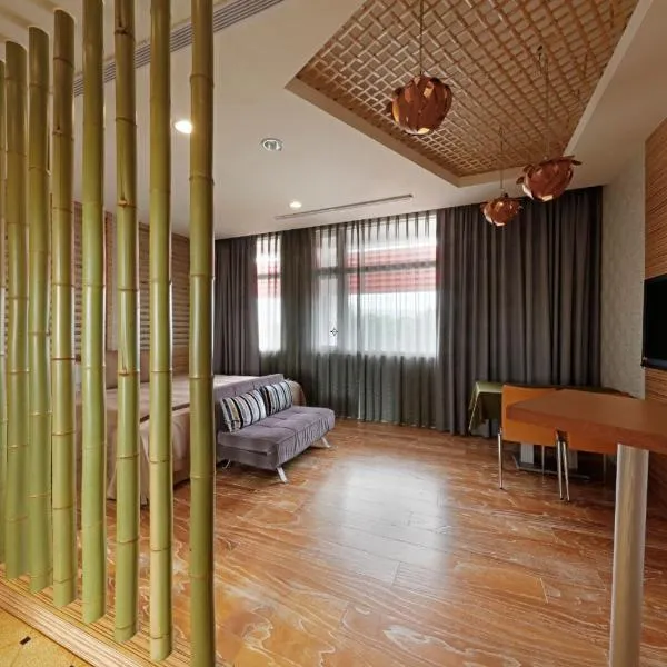 Zhi Da Craft Service Guest House, hotel v mestu Nantou City
