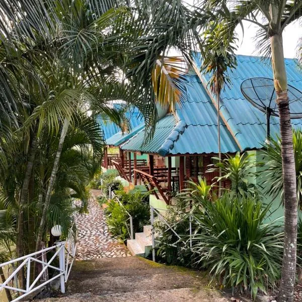 เพชร การ์เด้น -Phet Garden Resort, Nakhonthai 1, hotel en Ban Pa Wai