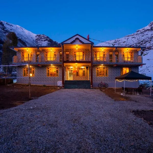 Zostel Sissu, hotel in Sissu