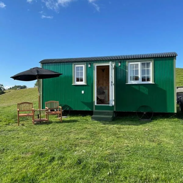 Fauld O Wheat Shepherds Hut , Loch Ken ,Off Grid, hotel v destinaci Castle Douglas