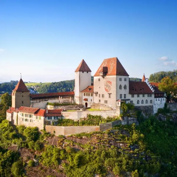 Schloss Burgdorf Youth Hostel、ブルクドルフのホテル