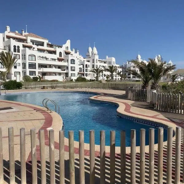 Bahía de Rosas frente al mar Algarrobo Norte, hotel sa Algarrobo