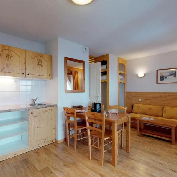 La Grive FAMILLE & MONTAGNE studios 4pers by Alpvision Residences – hotel w mieście Chamrousse