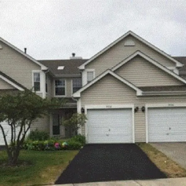 Family Home - 2 bedroom, kitchen, 1.5 bath, hotel em Waukegan